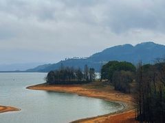 -四明湖