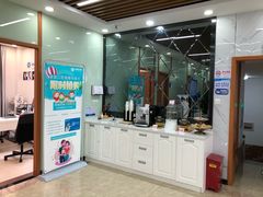 -茂菊口腔连锁(浦东南路店)