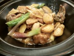 姜葱冬菇炆果园鸡-金城大酒店-中餐厅(汾江中路店)