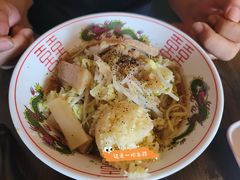二郎系拉面-拉面莊夢語＆中华料理八椿