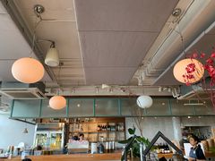 -ROAST coffee & eatery