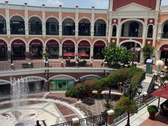 -佛罗伦萨小镇广佛名品奥特莱斯(疏港路店)