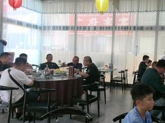 -东鸽皇(奥园·中环广场店)