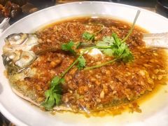 油浸鱼-老闵田螺馆·南昌特色小炒(梦时代店)