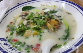 Sour Cabbage Crucian Carp Noodle Soup