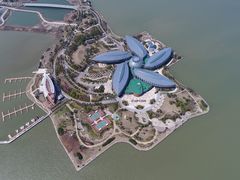 -上海滴水湖皇冠假日酒店