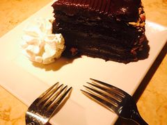 -The Cheesecake Factory(baldwin avenue)