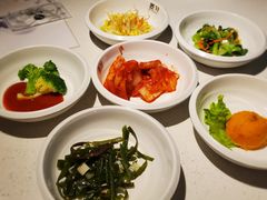 餐前小菜-本家韩国烤肉(青岛万象城店)