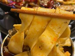 -鸿顺老铁锅美蛙鱼府(解放碑店)