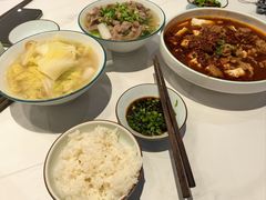 -犇逸·乐山跷脚牛肉·四川现炒(览海店)