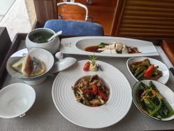 -馨月汇·一悦馨香月子中心(前滩店)