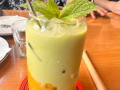芒果斑斓牛油果-MR.ROCKY洛奇先生RESTAURANT&BAR(宝安壹方城店)