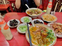 -金杨拉面王小吃面馆·牛三宝面·红烧牛肉粉