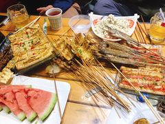-一品江湖烧烤餐厅