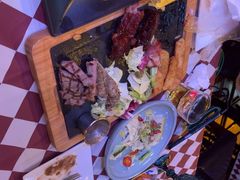 -鲨鱼美式餐厅酒吧Sharky