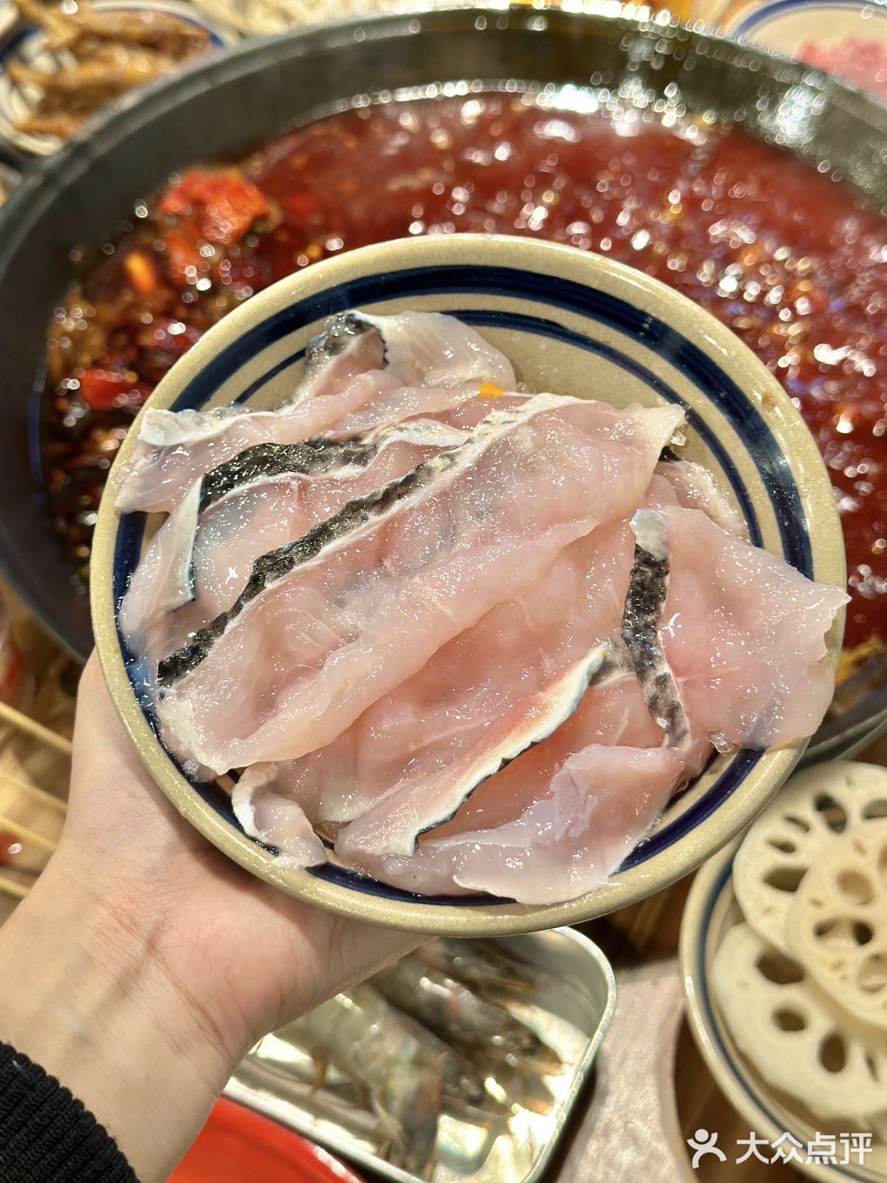 烟火气拉满！在这家火锅店穿越回到八零年代🔥