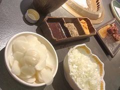 -铭牛烧肉·和牛海鲜自助(高新月牙湖店)