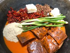 -四小区火锅·巷子里的重庆火锅(花照壁店)