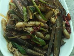 -四川小胡子海鲜(丁村万人海鲜广场店)