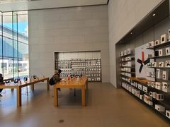 -Apple零售店(华贸购物中心店)