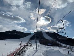 -辽阳弓长岭温泉滑雪场