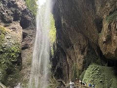 -龙水峡地缝景区
