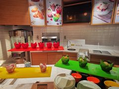 -咖啡苑自助餐厅·中国大饭店