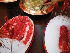 -虾弄弄海派小龙虾·牛羊蝎子火锅