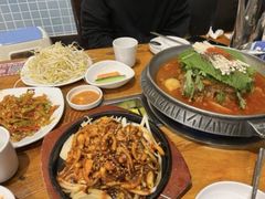 -喇喇排骨火锅·传统韩式脊骨汤(望京西园总店)