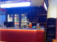 -先启半步颠小酒馆(白麓里店)