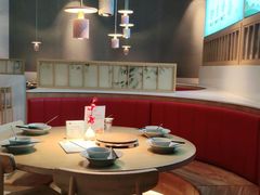 卡座-蜜桃餐厅·伴山(绿宝广场店)