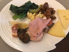 -海口绿发希尔顿酒店-田园汇自助餐·三文鱼·海鲜