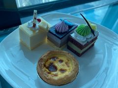 -亚洲国际大酒店·云顶阁旋转自助餐厅