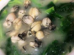 白蛤小白菜豆腐汤-叶存利海鲜大馅饺子(海宁路总店)