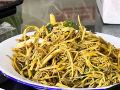 拌茉莉芽-姥家大锅台水库渔家