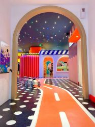 -哈尼鹿儿童梦幻王国(维多利万悦城店)