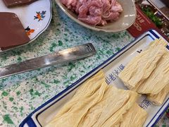 -鸿姐老火锅(疁城新天地店)
