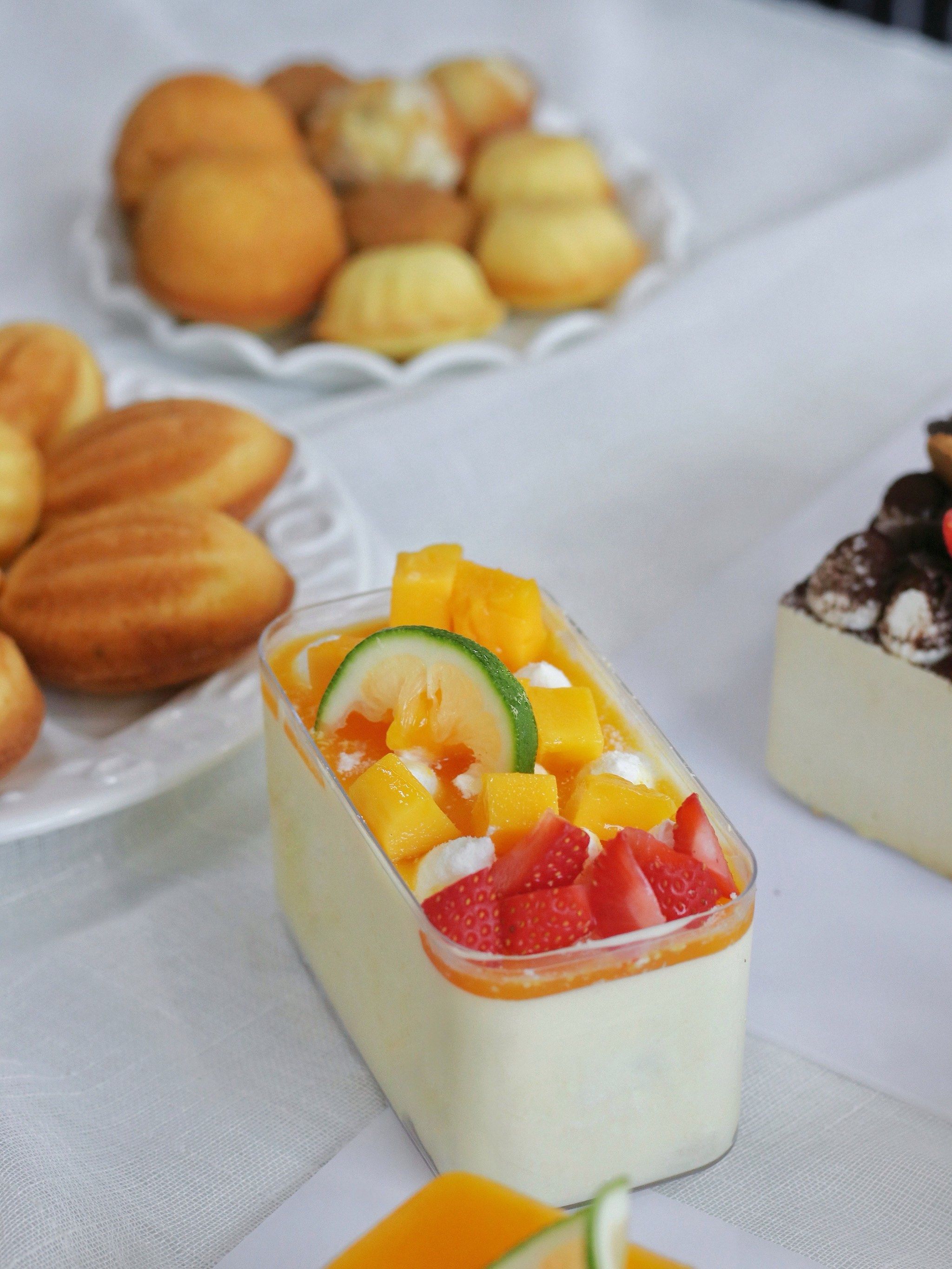 甜蜜满分的甜点拼盘