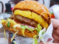 -The Habit Burger Grill 哈比特汉堡(世博店)