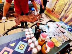 -红河谷晴天别墅轰趴馆