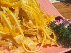 -月亮眼花园餐厅书吧酒吧