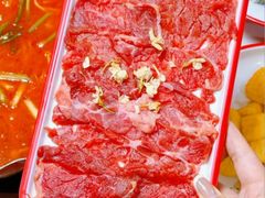 -毛辣果·贵州红酸汤牛肉火锅(西单店)