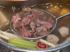 -左庭右院鲜牛肉火锅(金山万达店)