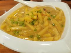 芹菜炖土豆-小时候2013(瀚新店)