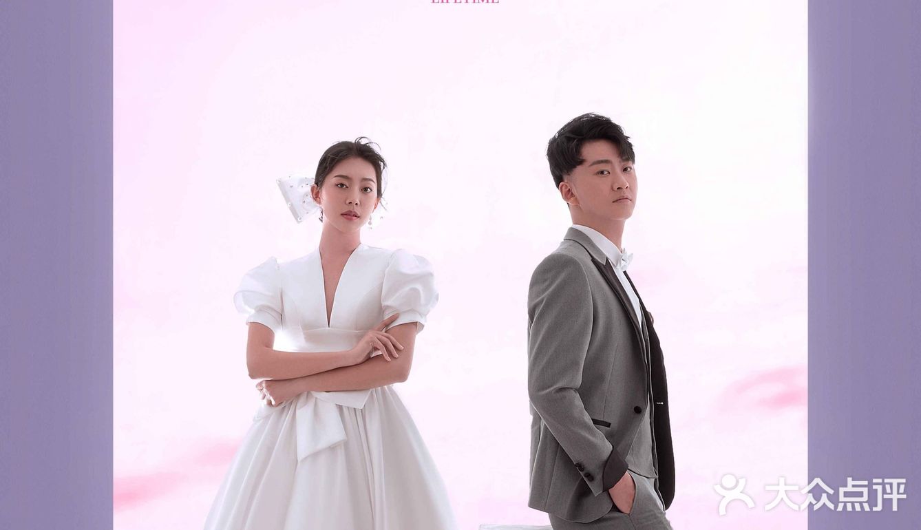 专业的无影棚拍摄，画面干净又高级