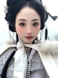 -一揽芳华汉服旗袍体验馆(拙政园店)