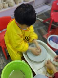 -泥娃娃DIY陶吧(易生活购物公园店)