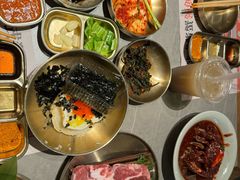 -草家酱蟹炭火烤肉店(珲春南路一店)