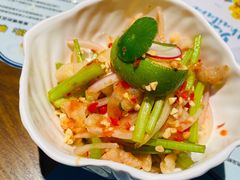柠檬酸辣无骨凤爪-帕蓝·暹罗料理(曲阳店)