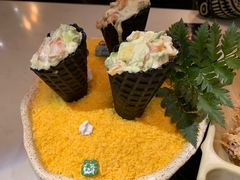 三文鱼牛油果手卷-荟廷·晶萃(陆家嘴尚悦湾店)